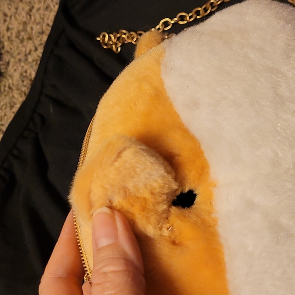 Corgie butt purse with butthole for earbuds - Picture 3 of 5